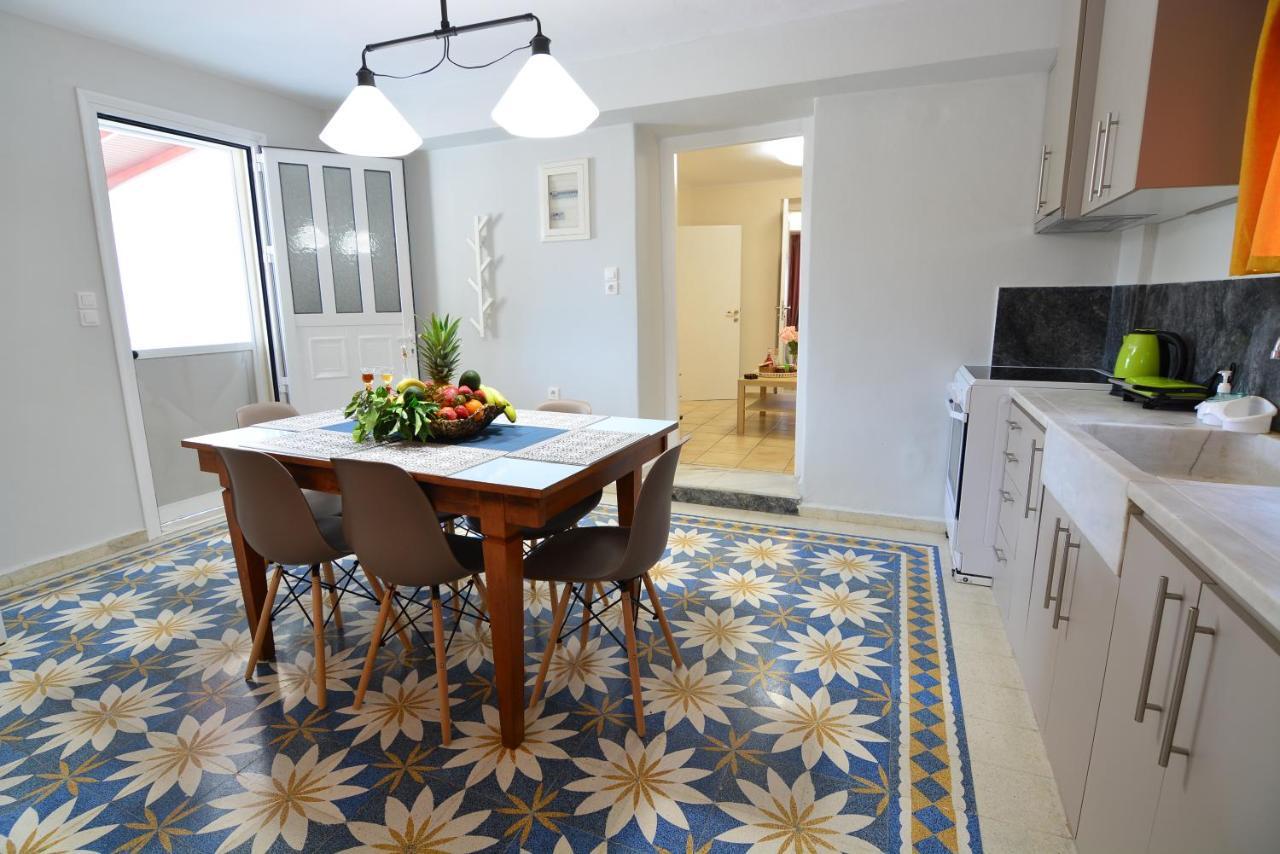Olea Apartments Ксилокастрон Екстериор снимка
