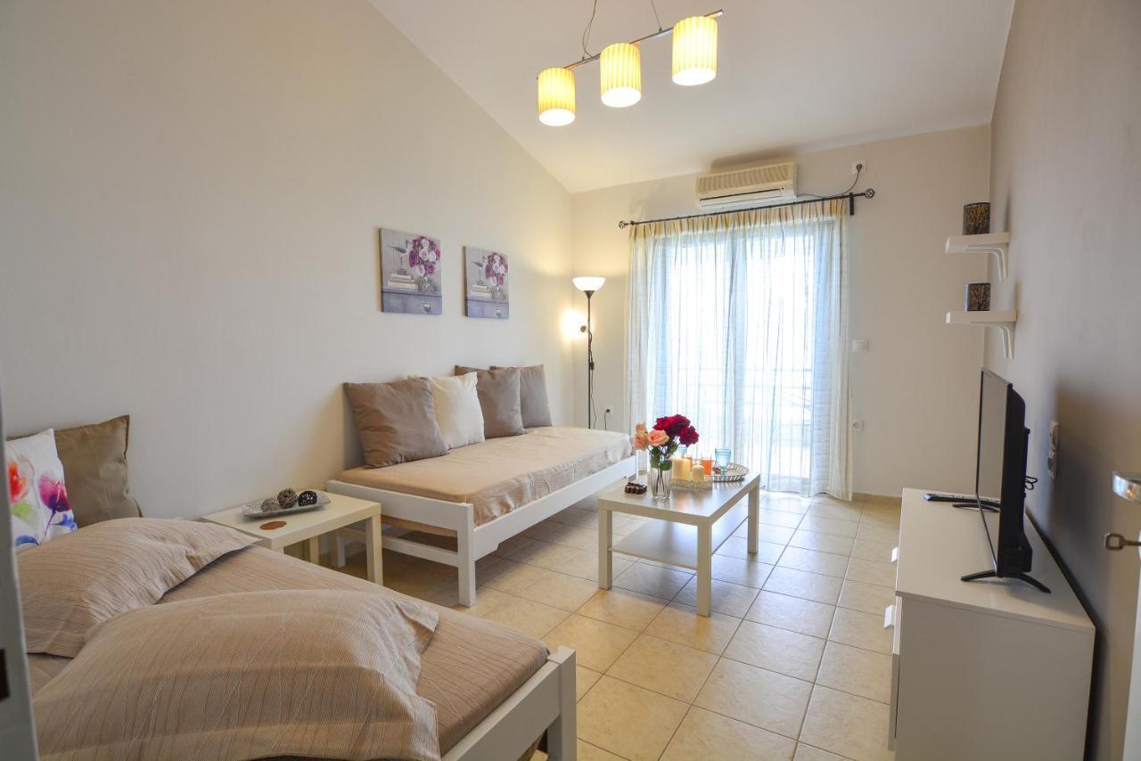 Olea Apartments Ксилокастрон Екстериор снимка
