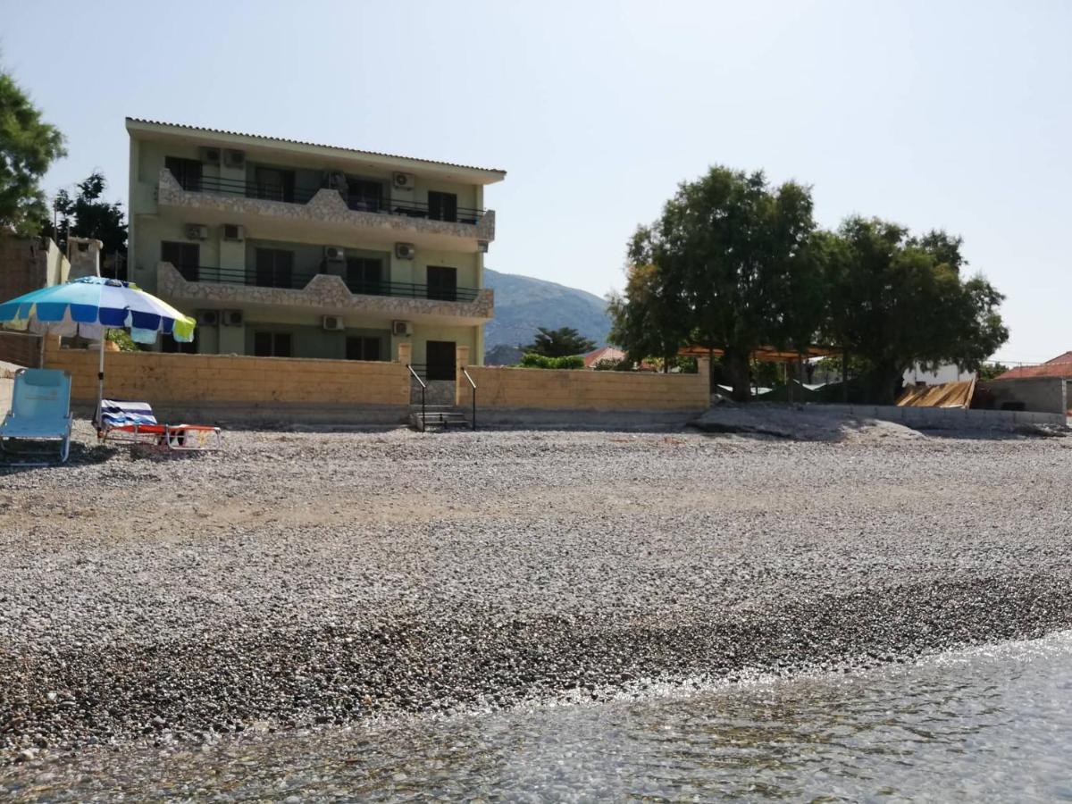 Olea Apartments Ксилокастрон Екстериор снимка